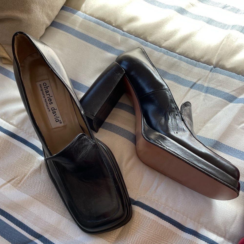 New y2k square toe Charles David wedge heeled shoes. 8-1/2.
